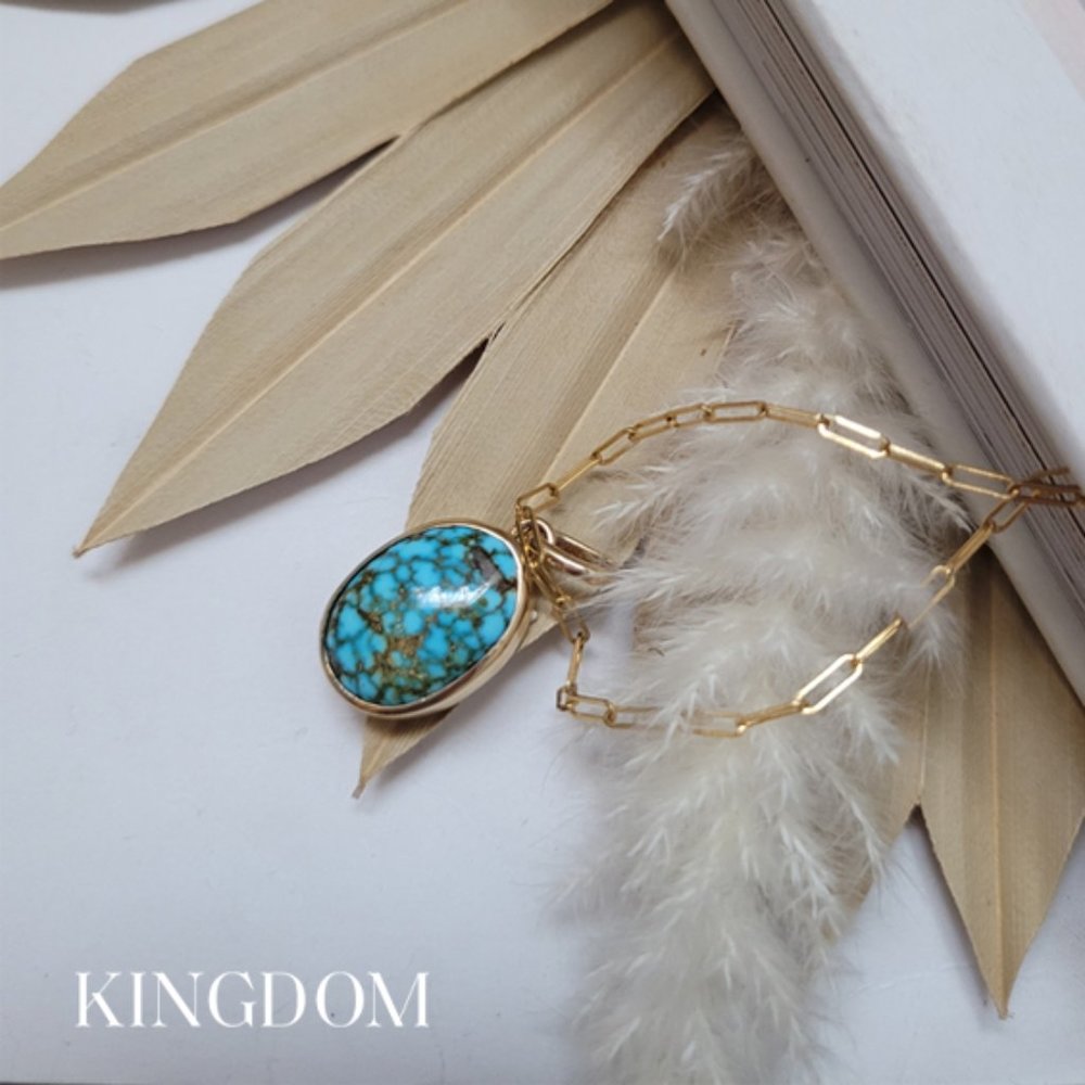 Gold Oval Kingman Turquoise Pendant